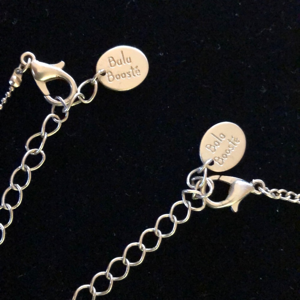 Bala Booste’ 2 feminine necklaces that layer, gold tone - Picture 6 of 9